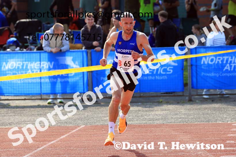 Mens 6 Stage Relay, 2024 Northern Mens 6 and Womens 4 and Youngsters Relays, Stanley Park, Blackpool.  Photo: David T. Hewitson/Sports for All Pics